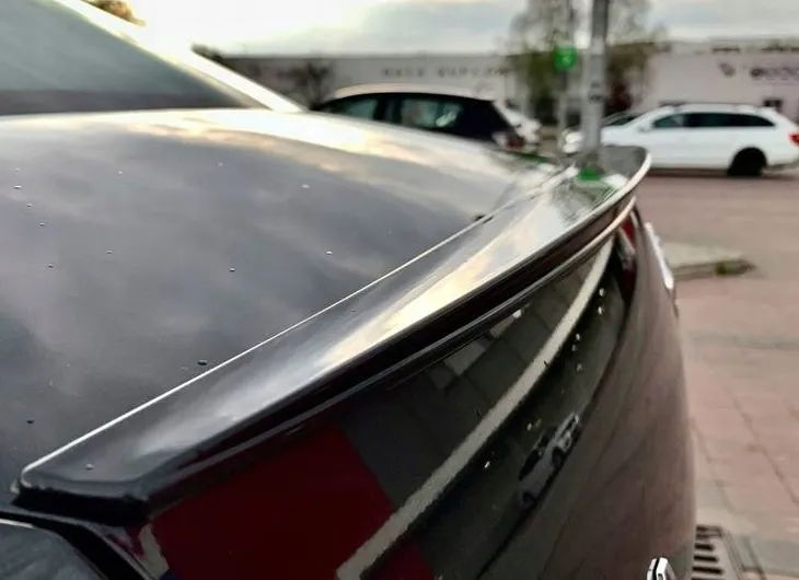 st-parts-75524-spoiler-strona-zabudowy-tyl-waga-z-opakowaniem-6-kg