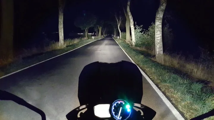 zarowka-einparts-eplhm33-numer-katalogowy-czesci-eplhm33