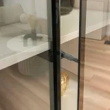 witryna-stojaca-figo-04-dab-artisan-wysokosc-mebla-180-cm