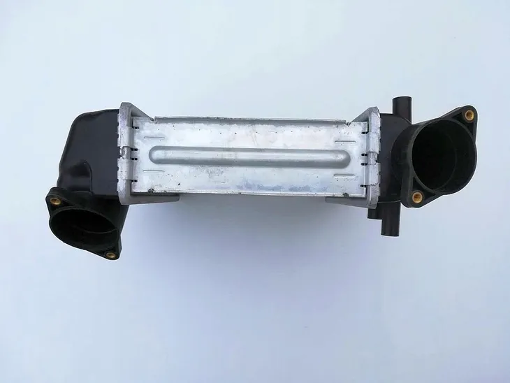 intercooler-mazda-5-2005-10-2-0d-rf7n13565a-rf7n13565b-rf7n13565c-numer-katalogowy-oryginalu-127100-2360-rf7n-127100-2362-rf7n13565a-rf7n13565b-rf7n13565c