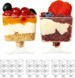 pucharki-do-deserow-pojemniki-kwadrat-60-ml-100-szt-na-nozce-nozka