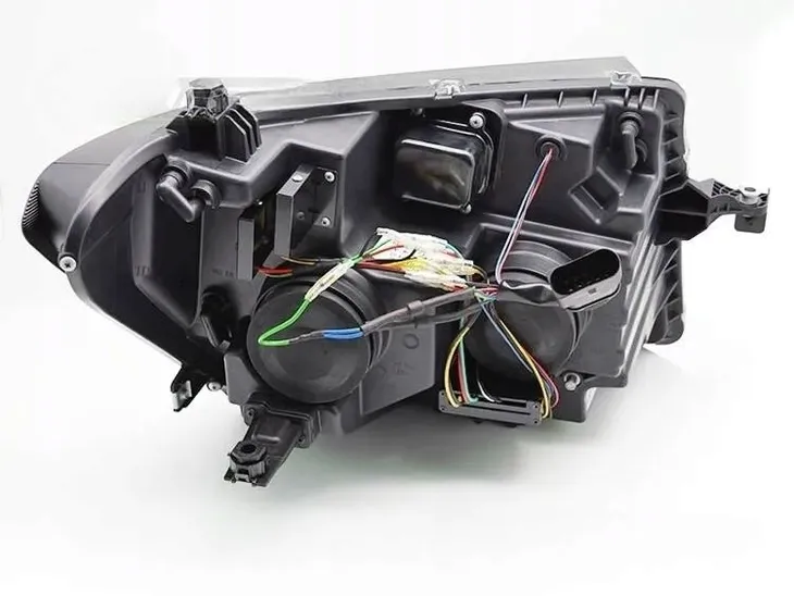 lampy-reflektory-full-led-do-vw-crafter-ii-2017-informacje-dodatkowe-silniki-regulacji-w-zestawie