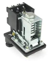 wylacznik-cisnieniowy-do-kompresora-400v-presostat