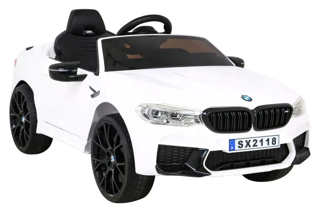 pojazd-bmw-m5-drift-bialy