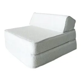 piankowy-fotelik-dla-dziecka-fotel-lezanka-boucle-bialy