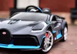 bugatti-divo-autko-na-akumulator-dla-dzieci-pilot-stan-nowy-dlugosc-pojazdu-135-cm