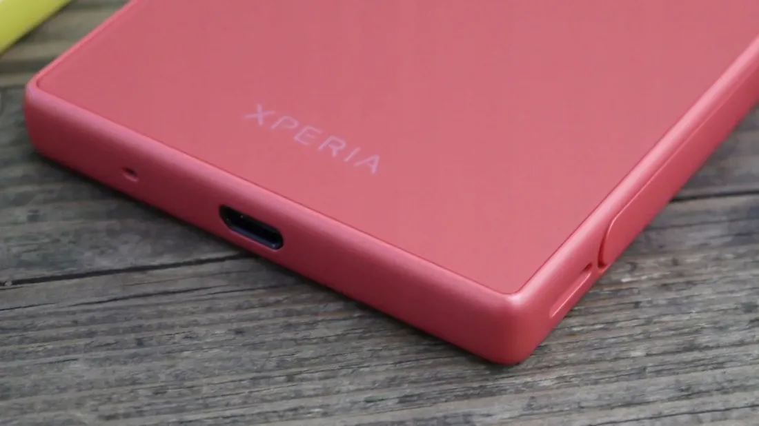 sony-xperia-z5-compact-e5823-koral