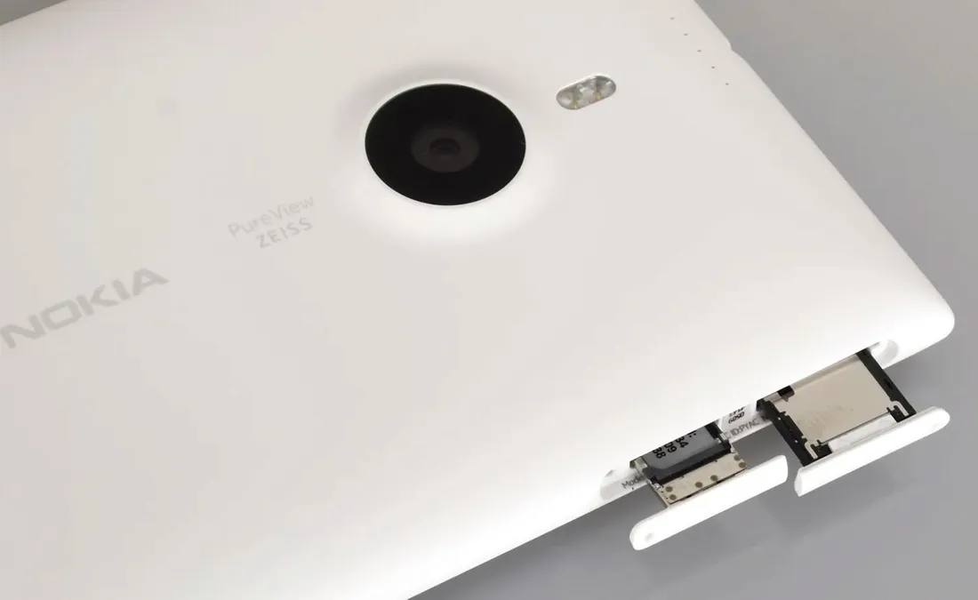 nokia-lumia-1520-bialy