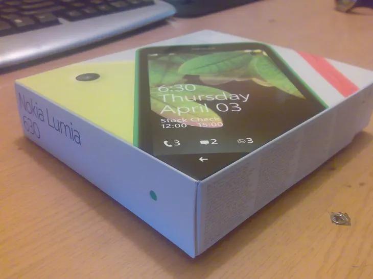 nokia-lumia-630-2-kolory-kolor-pomaranczowy