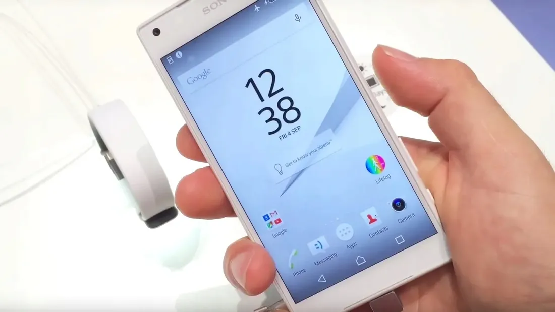 sony-xperia-z5-compact-e5823-bialy