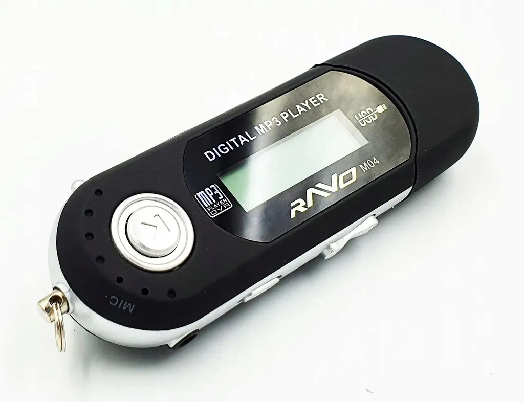 odtwarzacz-m04-mp3-8gb-pendrive-stan-nowy