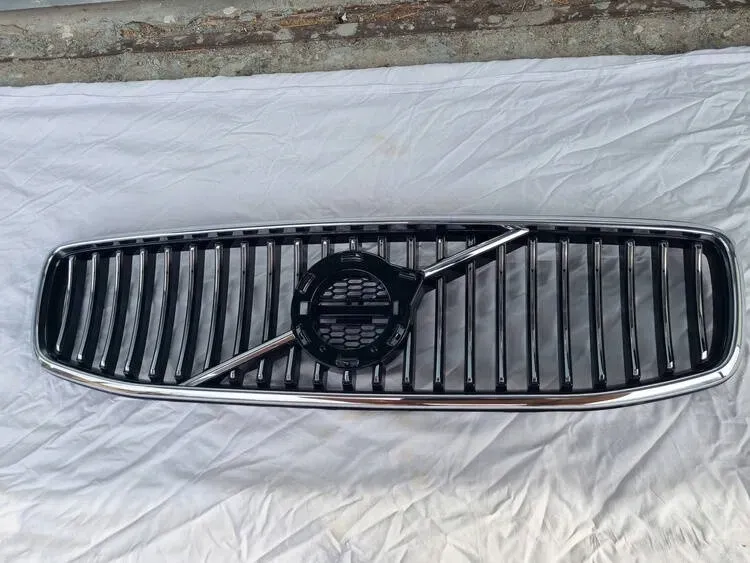 atrapa-grill-volvo-s90-18-20-chrom