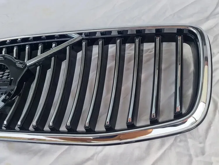 atrapa-grill-volvo-s90-18-20-chrom