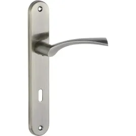 noa-klamka-na-szyldzie-dlugim-na-klucz