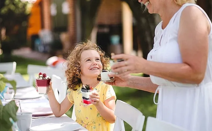 50xpucharki-piramida-60ml-lyzeczki-50szt-na-przekaski-pojemniki-na-desery