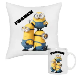 zestaw-poduszka-kubek-minionki-na-prezent-dla-dziecka-personalizacjaimie