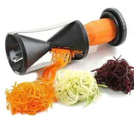 temperowka-do-warzyw-dekorator-spaghetti-warzywny-do-marchewki-cukinii-3w1
