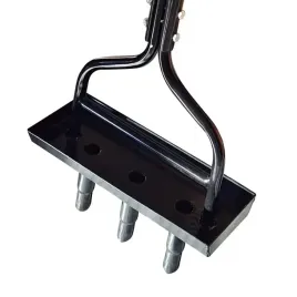 aerator-do-trawnika-napowietrzacz-gleby-ziemi-reczny-z-kolcami-czarny