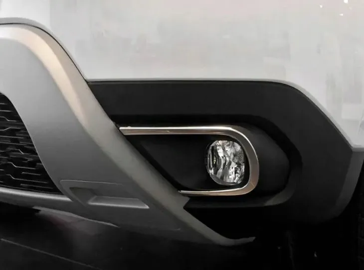 nakladki-ramki-halogenow-dacia-duster-2017-producent-omtec-stan-nowy