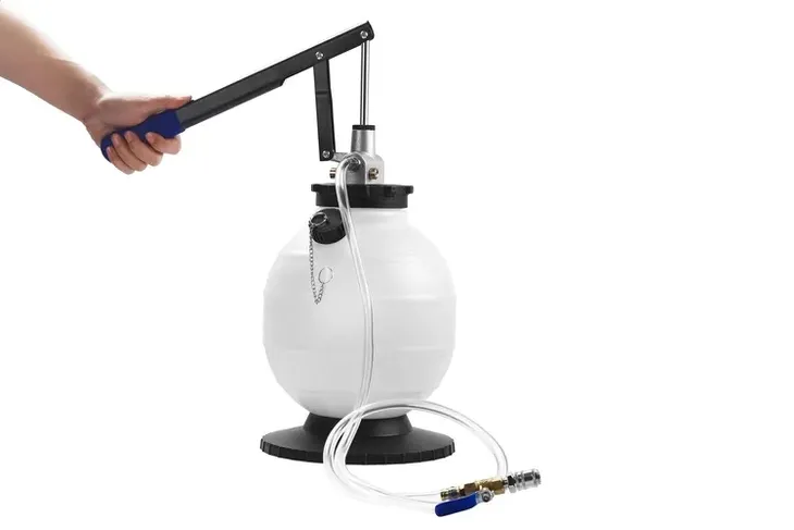 pompa-olejowa-75l-adaptery-kd12500-stan-nowy-waga-z-opakowaniem-4-05-kg