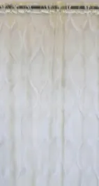 firana-welurowa-z-koralikowym-akcentem-w-kolorze-jasnego-kremu-ozdoba