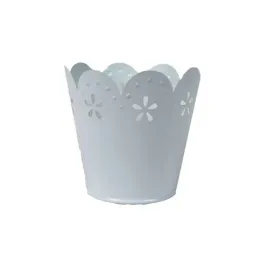 oslonka-vintage-na-rosliny-i-ziola-z-aluminiowej-koronki-dekoracja-salon