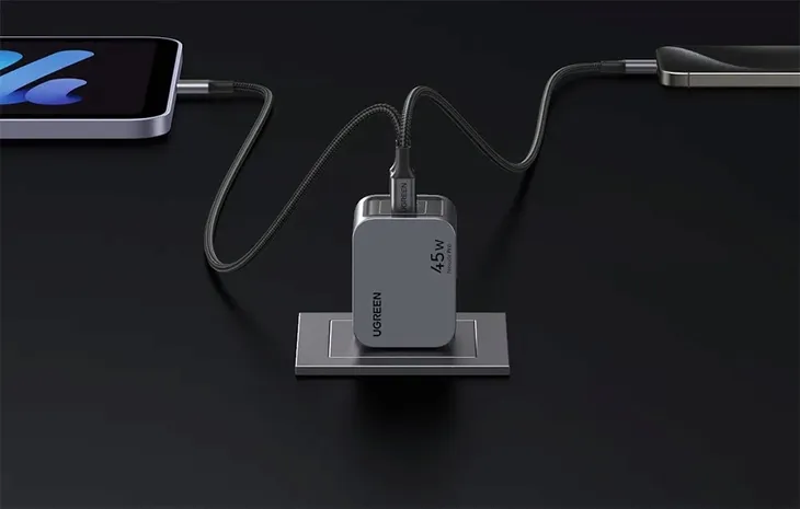 ladowarka-sieciowa-ugreen-nexode-pro-45w-2xusb-c-szara-zlacza-usb-typ-c
