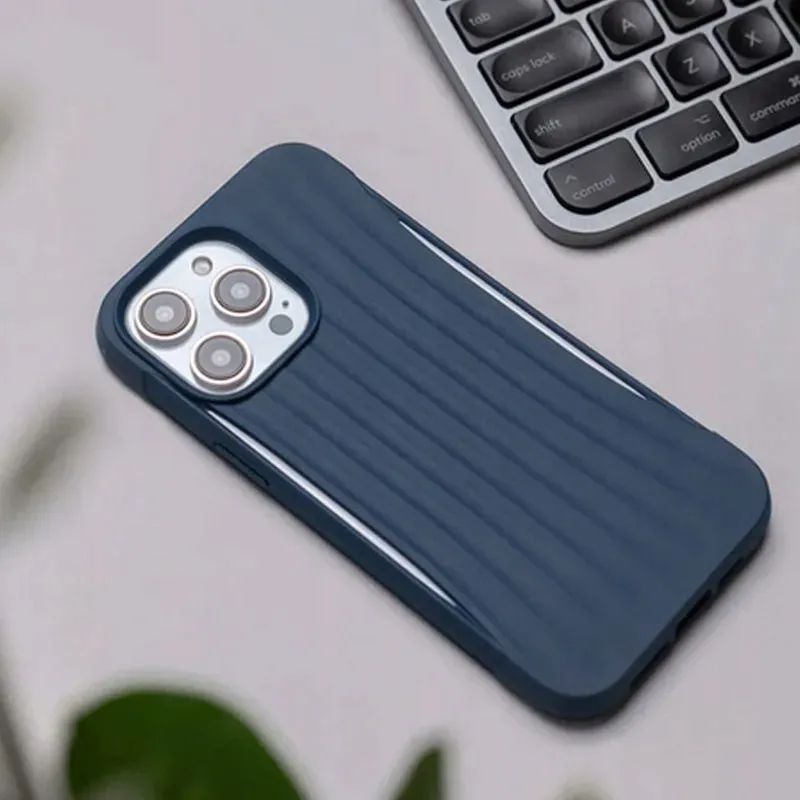 etui-do-iphone-14-plus-raptic-clutch-case