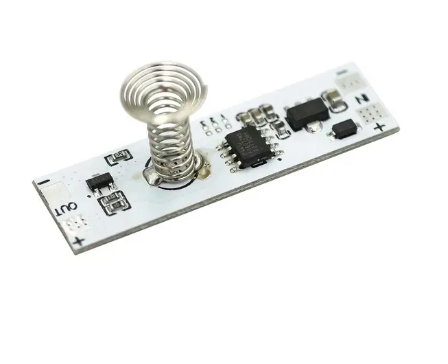 wlacznik-mini-do-profilu-do-tasm-led-12-24v-sciemniacz-stan-nowy