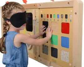 drewniana-tablica-sensoryczna-montessori-masterkidz-rozpoznawanie-faktur
