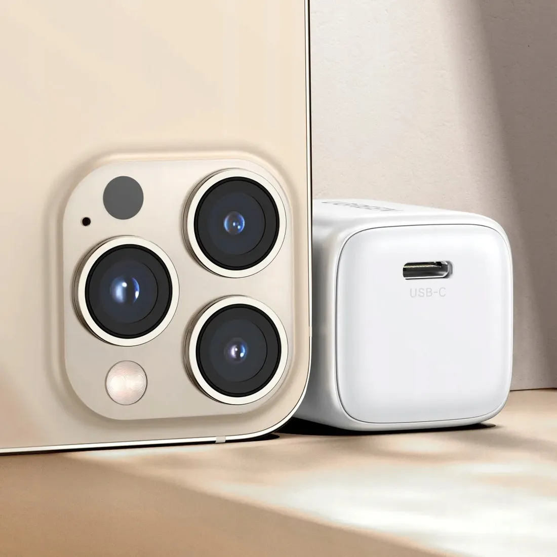 ladowarka-sieciowa-ugreen-cd319-nexode-mini-30w-usb-c-pd-biala