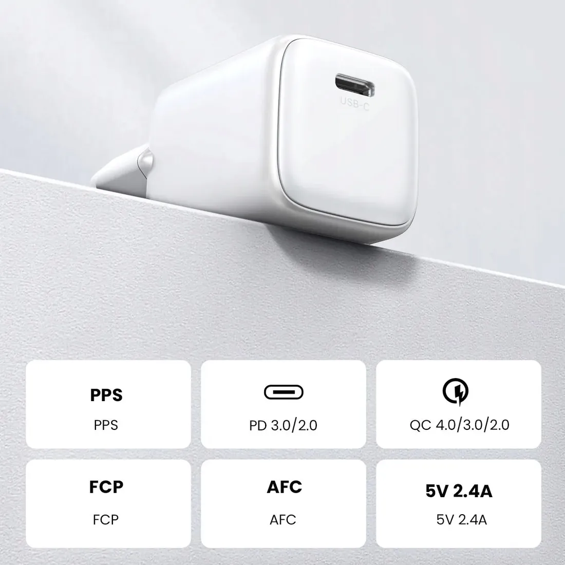 ladowarka-sieciowa-ugreen-cd319-nexode-mini-30w-usb-c-pd-biala-stan-nowy