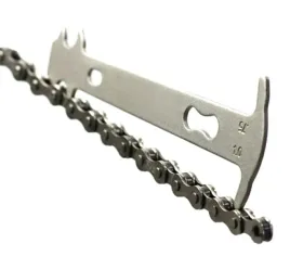 klucz-przyrzad-miarka-do-sprawdzania-zuzycia-jakosci-lancucha-w-rowerze