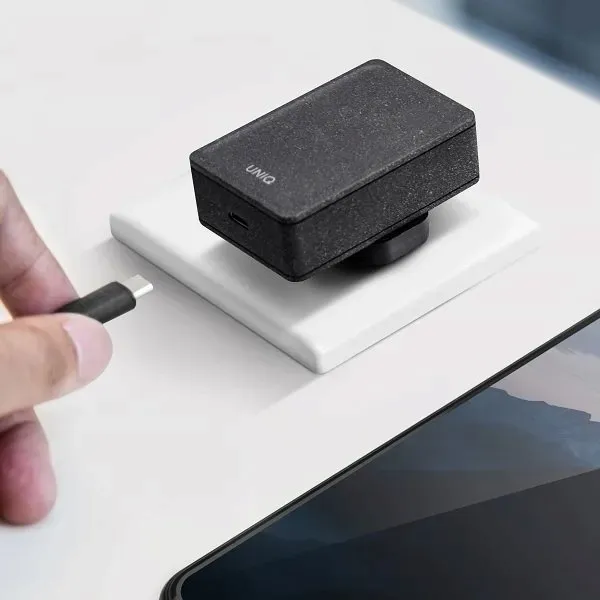 uniq-ladowarka-usb-c-pd-18w-kabel-usb-c-liczba-urzadzen-ladowanych-jednoczesnie-1