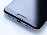 szklo-do-iphone-12-pro-max-3mk-flexible-glass-max-konstrukcja-otwory-na-czujniki-przyciski-zaokraglone-rogi