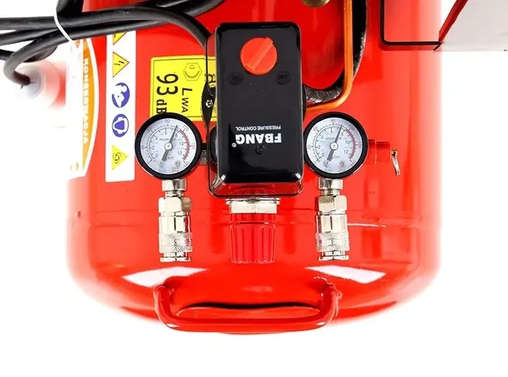 kompresor-olejowy-100l-400v-kd404-moc-silnika-4-6-km