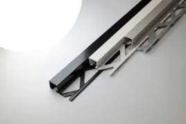 listwa-narozna-aluminiowa-kwadratowa-25m-satyna