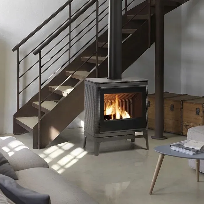 piec-wolnostojacy-invicta-kazan-antracyt-zdobienie