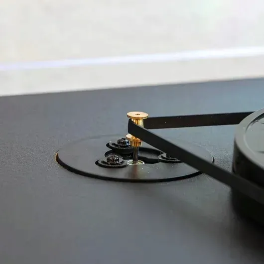 gramofon-bluetooth-crosley-c6b-bk-p-stan-powystawowy