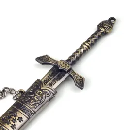 banished-knight-s-greatsword-or-22-cm-or-metal-or-brelok-or-elden-ring