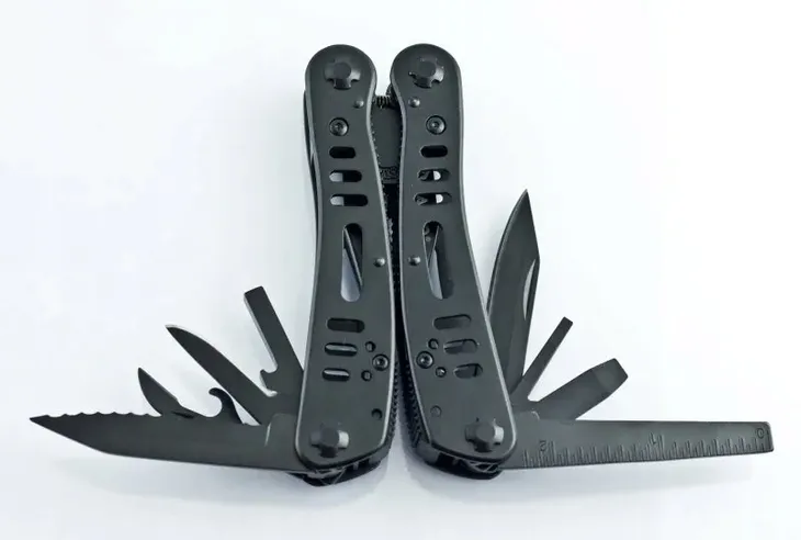 multitool-ganzo-g103-czarny-cechy-dodatkowe-futeral