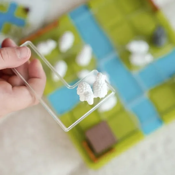 smart-games-gra-logiczna-owieczki-counting-sheep-7-minimalna-liczba-graczy-1