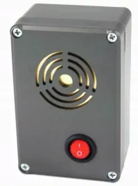 mocny-odstraszacz-na-kuny-na-baterie-szybki-montaz-h6-t