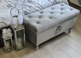 pufa-skrzynia-z-kolatka-60x35x45-tapicerowana