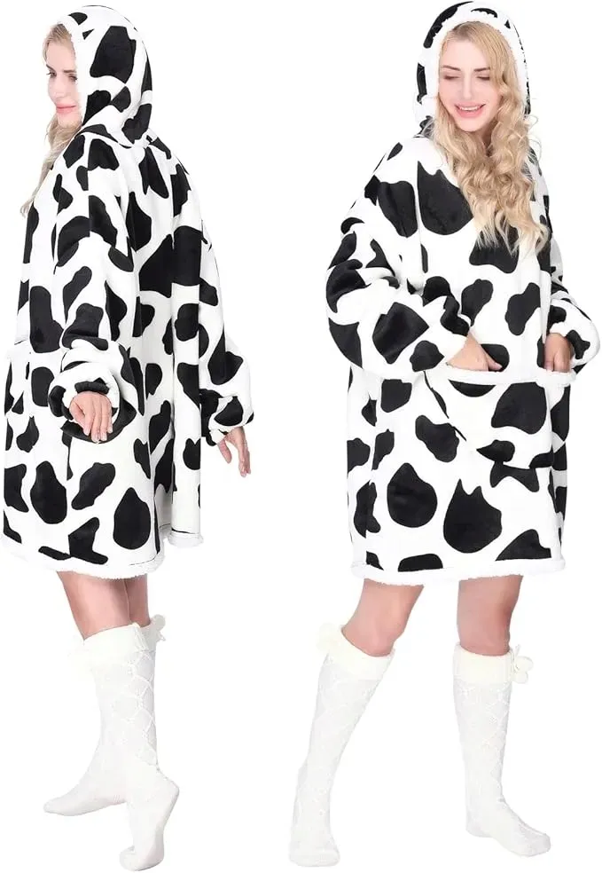 benass-sweter-koc-z-kapturem-oversize-krowa