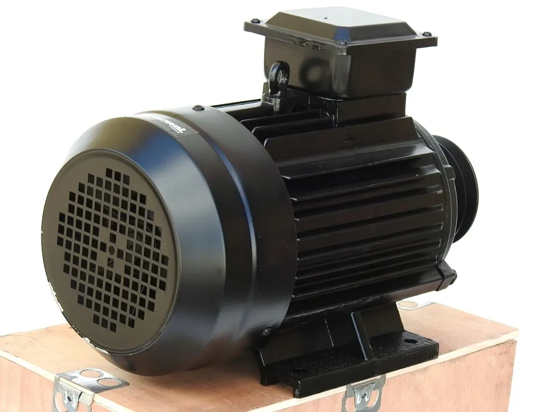 silnik-4-kw-2850r-400v-elektryczny-3fazy-silowy-kowal-polska-s-55-55-km