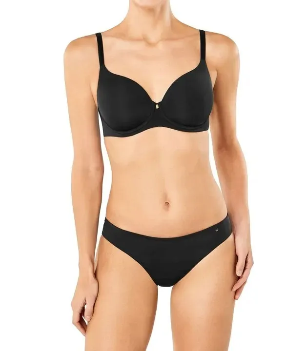biustonosz-triumph-body-make-up-essentials-wp-75f