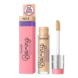 benefit-boi-ing-cakeless-concealer-mocno-kryjacy-korektor-w-plynie-05-light