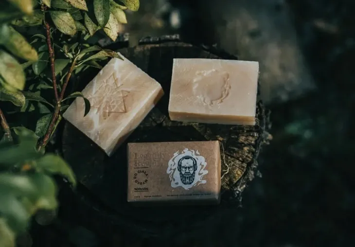 rarecraft-mydlo-do-ciala-legendy-rocka-nomada-110-g-przeznaczenie-uniwersalne