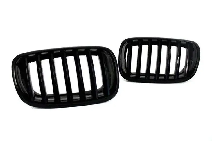grill-nerki-bmw-e70-e71-x5-x6-07-14-czarny-polys-numer-katalogowy-czesci-mm-fgbme70pb